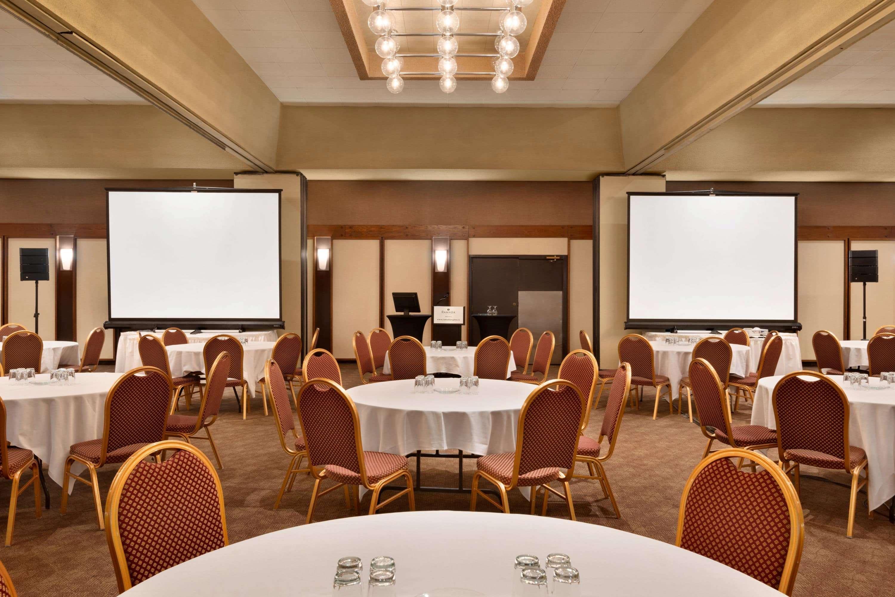 Ramada Plaza By Wyndham Regina Downtown Otel Dış mekan fotoğraf