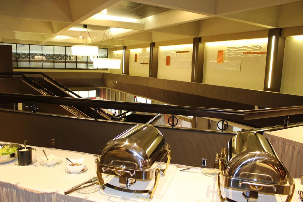 Ramada Plaza By Wyndham Regina Downtown Otel Dış mekan fotoğraf